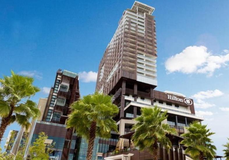 The Base Central Pattaya Quiet King-Bed With Infinity Pool & Free Netflix! Bagian luar foto