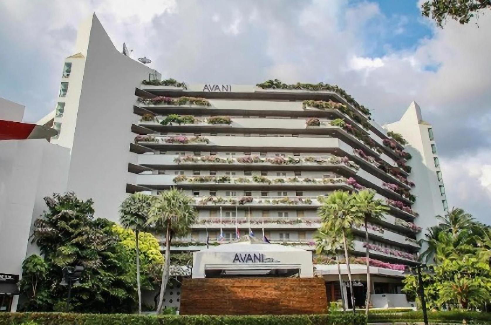 The Base Central Pattaya Quiet King-Bed With Infinity Pool & Free Netflix! Bagian luar foto